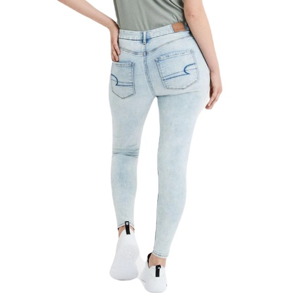 American Eagle Curvy High-Waisted Distressed Jegging - Jeans - Light Blue Wash - Picture 5 of 10